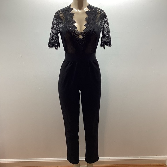 Goodtime Size Large Elegant Black Lace Jumpsuit. Preloved - Picture 3 of 9